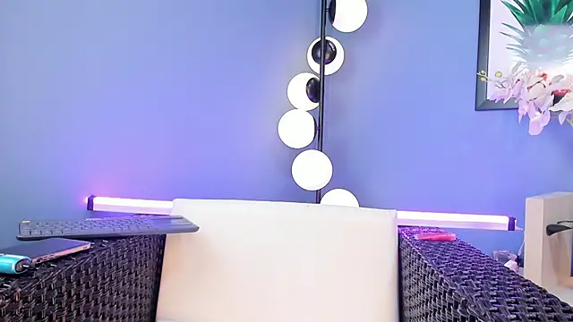 PaulinaDuarte online show from January 3, 2025, 7:18 pm