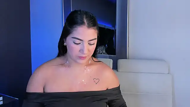 PaulinaDuarte online show from September 24, 2025, 1:25 pm