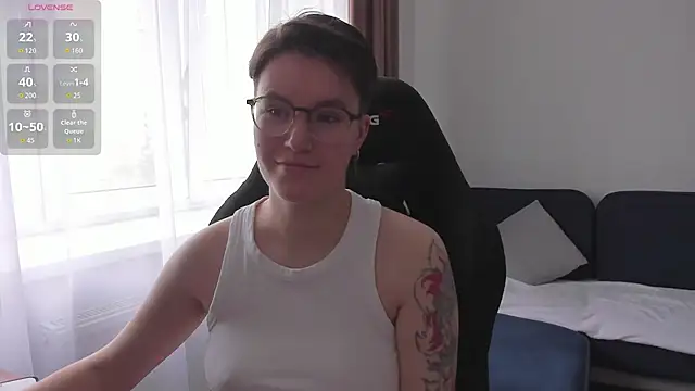 JessieFlower online show from June 27, 2026, 8:41 am
