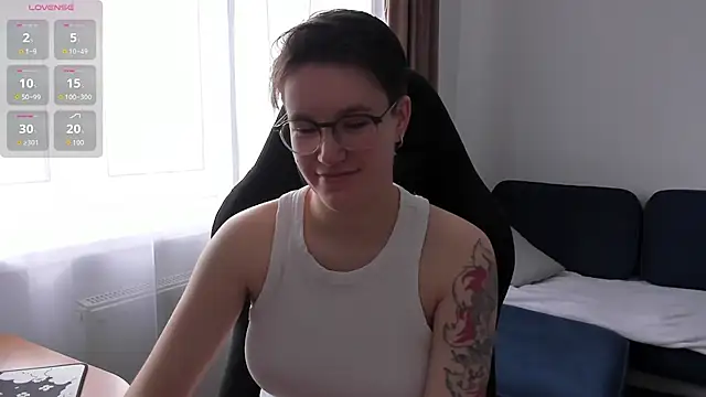 JessieFlower online show from July 11, 2026, 8:06 am