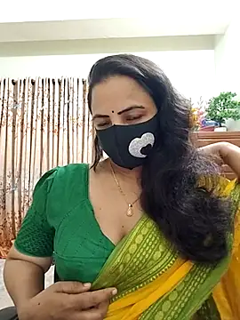 Payel-Sen online show from November 24, 2025, 4:40 pm