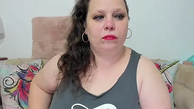 KarolineJoyy online show from November 8, 2025, 7:34 pm