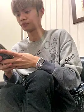 mumuowl online show from January 13, 2026, 4:01 pm