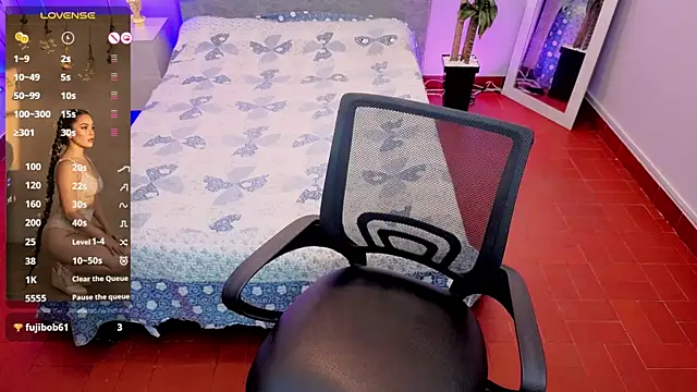 Lana stone  online show from March 27, 2026, 8:26 am