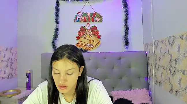 Emma-Wilson online show from December 15, 2024, 5:53 pm