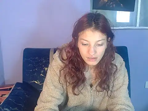Snapshot of Emma-Wilson chatting on August 5, 2026, 8:11 pm Emma-Wilson online show from August 5, 2026, 8:11 pm