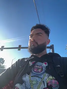 bigdickgio6923 online show from February 11, 2026, 1:16 pm