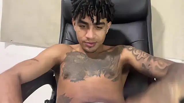 Snapshot of dominic_brandd23 chatting on March 8, 2026, 10:35 pm dominic brandd23 online show from March 8, 2026, 10:35 pm