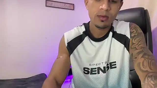 Snapshot of dominic_brandd23 chatting on March 12, 2026, 2:07 am dominic brandd23 online show from March 12, 2026, 2:07 am