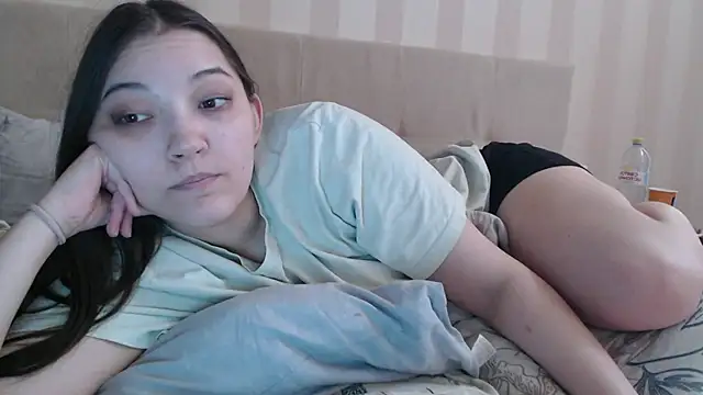 AlisaDevis online show from March 29, 2026, 11:10 am