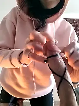 freyamoret online show from February 27, 2025, 11:10 am