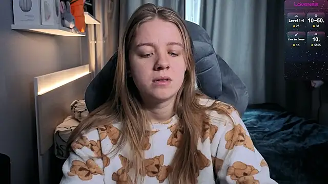 candy maggie online show from March 18, 2025, 9:42 am