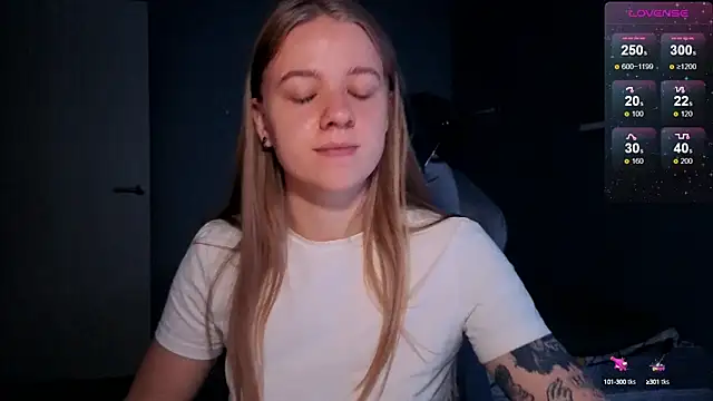 candy maggie online show from October 8, 2025, 4:48 pm