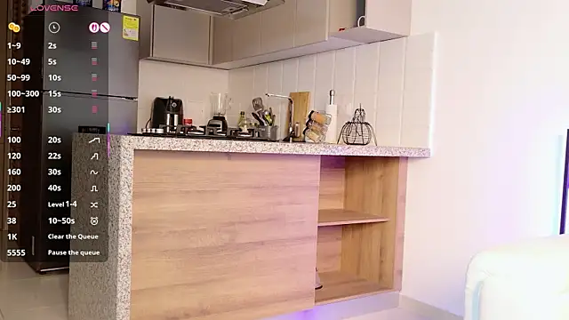 Snapshot of AMELIETARSON chatting on October 12, 2025, 9:47 pm AMELIETARSON online show from October 12, 2025, 9:47 pm