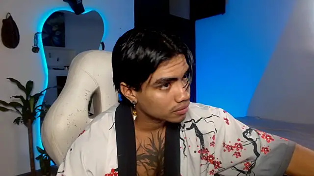 Young laroi online show from December 7, 2024, 12:08 am