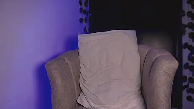 Young laroi online show from March 8, 2025, 4:01 am