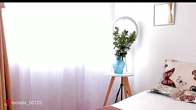 Snapshot of cuddlingbunny chatting on June 27, 2026, 7:19 pm cuddlingbunny online show from June 27, 2026, 7:19 pm