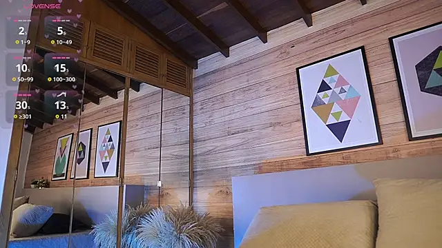 AmmyScott online show from October 13, 2025, 10:43 pm