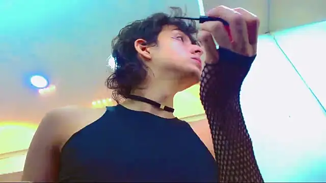 Sr BonnyEthan online show from November 30, 2025, 1:59 pm