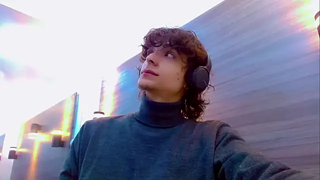 Sr BonnyEthan online show from March 20, 2026, 12:54 pm