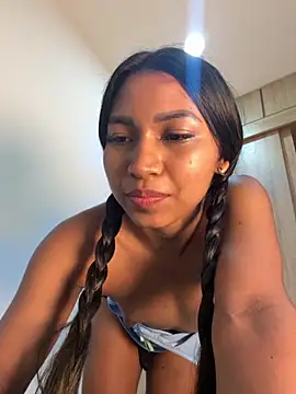 Snapshot of Barbiebrunette_ chatting on September 22, 2025, 6:48 am Barbiebrunette online show from September 22, 2025, 6:48 am