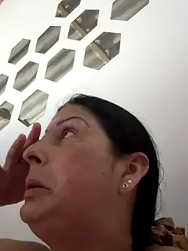 Angelicvill online show from October 28, 2025, 10:08 am