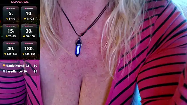 JennaDeluxe online show from January 8, 2026, 8:05 am