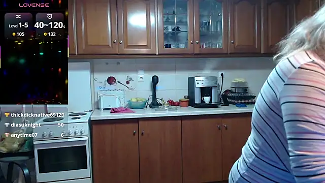 Snapshot of JennaDeluxe chatting on April 23, 2026, 7:41 am JennaDeluxe online show from April 23, 2026, 7:41 am