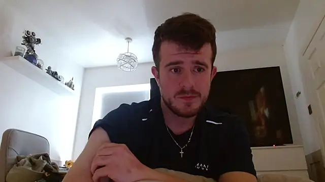 maxy49 online show from November 2, 2025, 1:02 pm