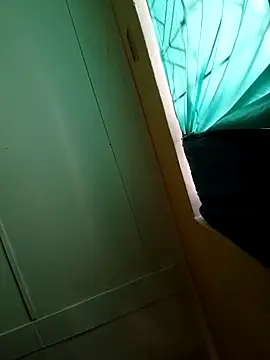 Indianqueen03 online show from October 13, 2025, 12:27 pm