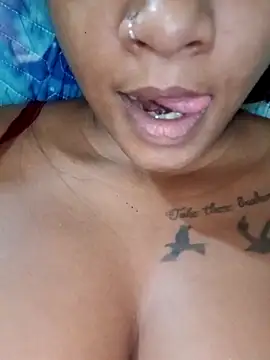 Indianqueen03 online show from April 26, 2026, 7:11 pm