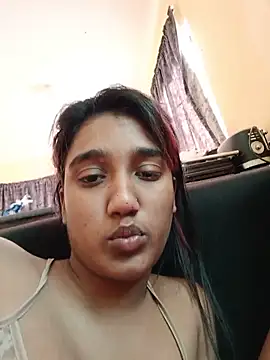 Indianqueen03 online show from June 27, 2026, 12:55 pm