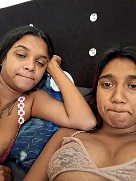 Indianqueen03 online show from July 15, 2026, 9:36 am