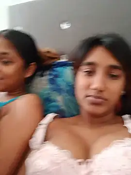 Indianqueen03 online show from July 23, 2026, 10:46 am