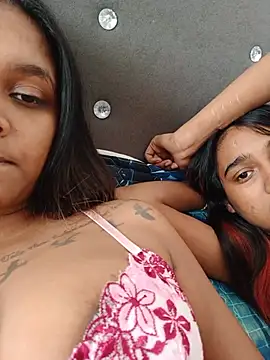 Indianqueen03 online show from July 25, 2026, 10:13 am