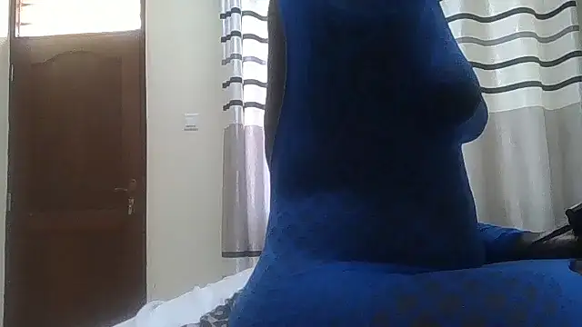 Fine assie online show from September 26, 2025, 7:56 am