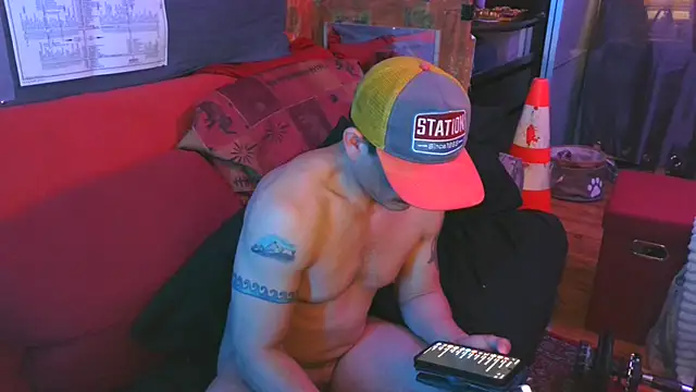 Snapshot of Tony_Torrente chatting on January 10, 2026, 5:09 am Tony Torrente online show from January 10, 2026, 5:09 am