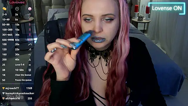 Miss Maya Mils online show from March 3, 2025, 7:21 am