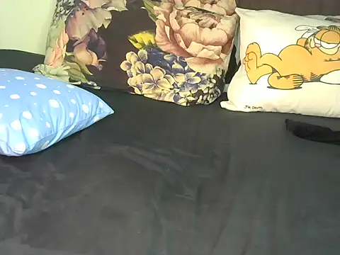 Bella cute01 online show from October 21, 2025, 10:49 am