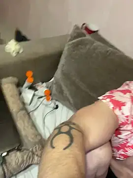 Snapshot of MaeltraJoy chatting on February 28, 2025, 1:47 am MaeltraJoy online show from February 28, 2025, 1:47 am