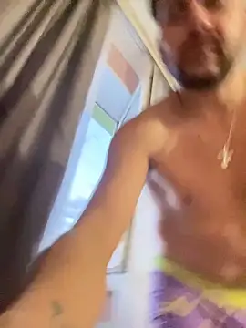 Snapshot of MaeltraJoy chatting on September 19, 2025, 1:51 am MaeltraJoy online show from September 19, 2025, 1:51 am