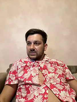 Snapshot of MaeltraJoy chatting on September 26, 2025, 5:06 pm MaeltraJoy online show from September 26, 2025, 5:06 pm