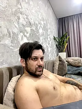 Snapshot of MaeltraJoy chatting on January 8, 2026, 6:26 am MaeltraJoy online show from January 8, 2026, 6:26 am