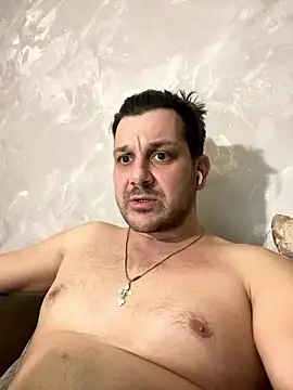 Snapshot of MaeltraJoy chatting on January 14, 2026, 2:33 pm MaeltraJoy online show from January 14, 2026, 2:33 pm