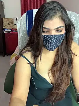 Snapshot of Fantastic_ruby chatting on March 10, 2025, 9:51 pm Fantastic ruby online show from March 10, 2025, 9:51 pm