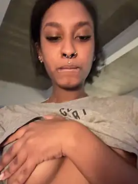 Your Paris online show from December 15, 2025, 3:38 pm