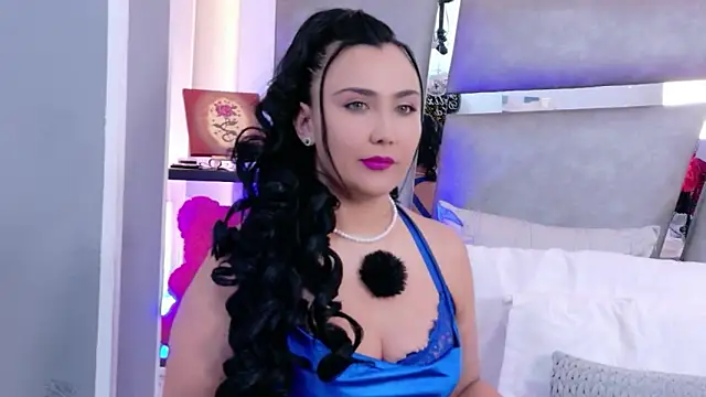 Evangeline Taylorr online show from April 11, 2026, 7:40 pm