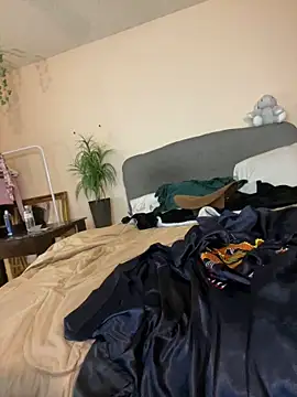 magicalc00ch online show from December 23, 2024, 6:33 am