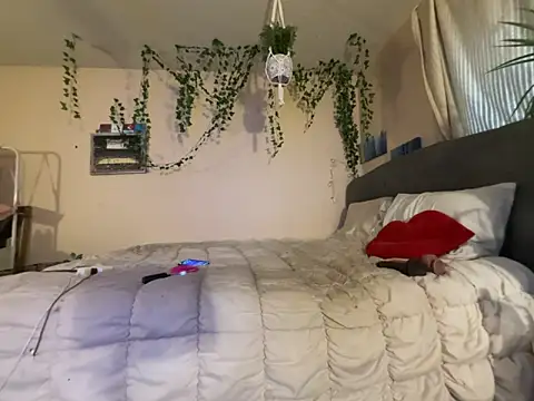 magicalc00ch online show from November 9, 2025, 11:25 pm