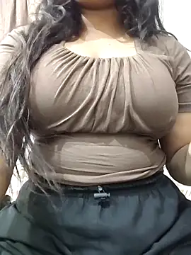 MohiniHott online show from June 9, 2026, 5:41 am